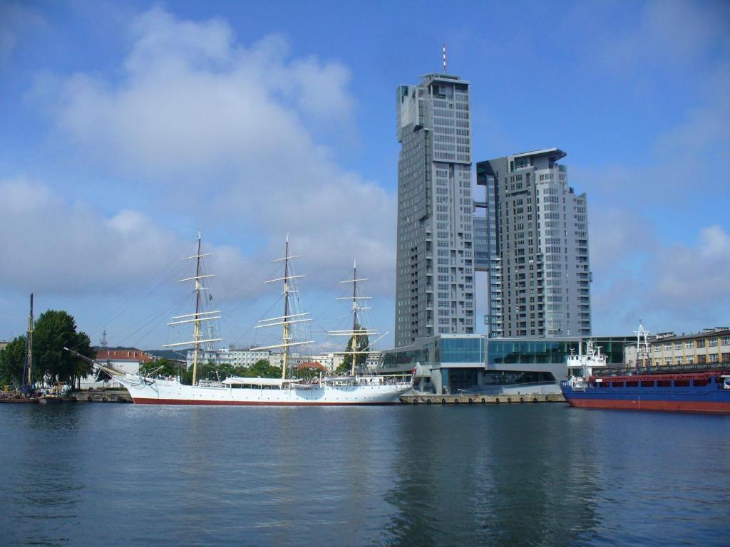Sea Towers Apartment Gdynia Bagian luar foto