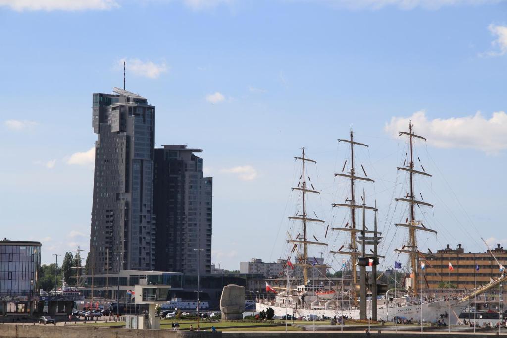 Sea Towers Apartment Gdynia Bagian luar foto