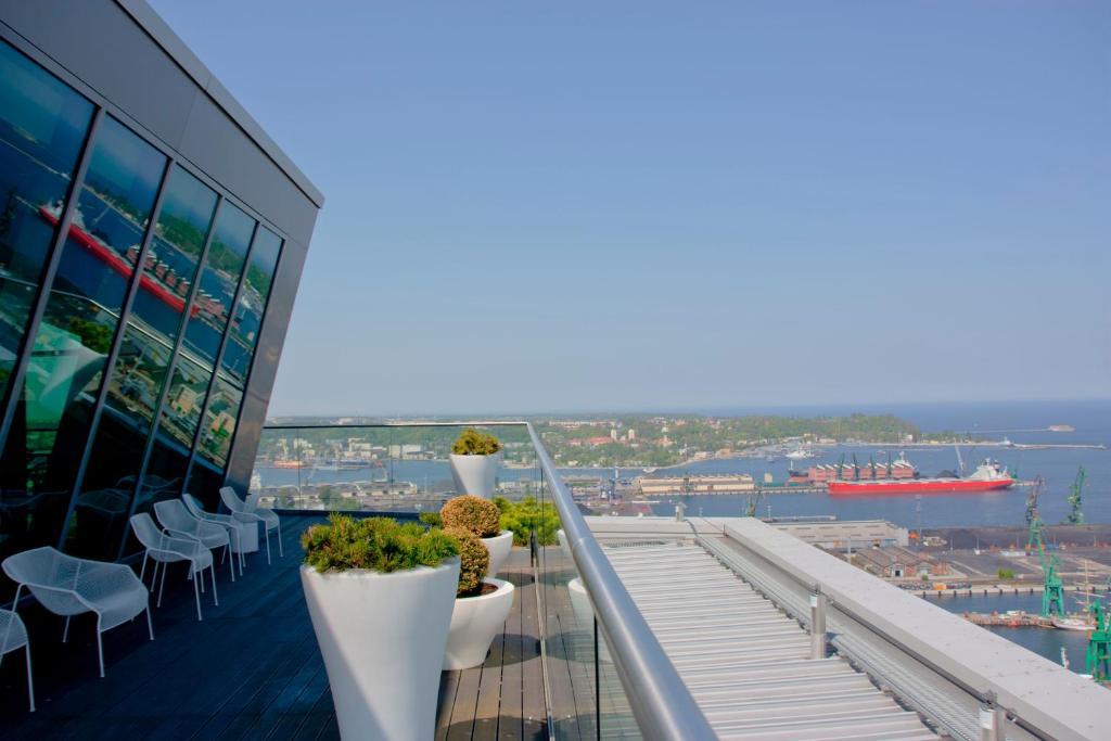 Sea Towers Apartment Gdynia Bagian luar foto